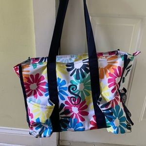 Zip top utility.tote